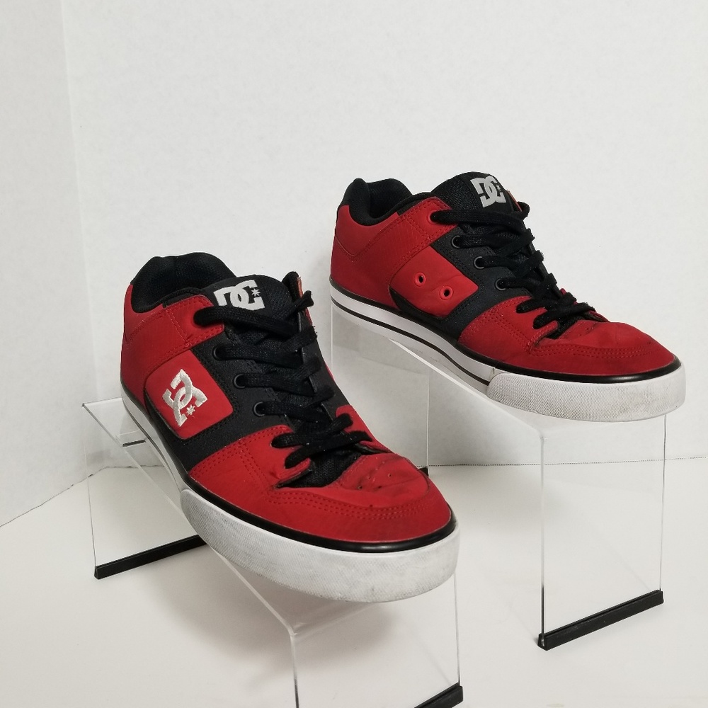 DC Skateboard Shoes Size 9
